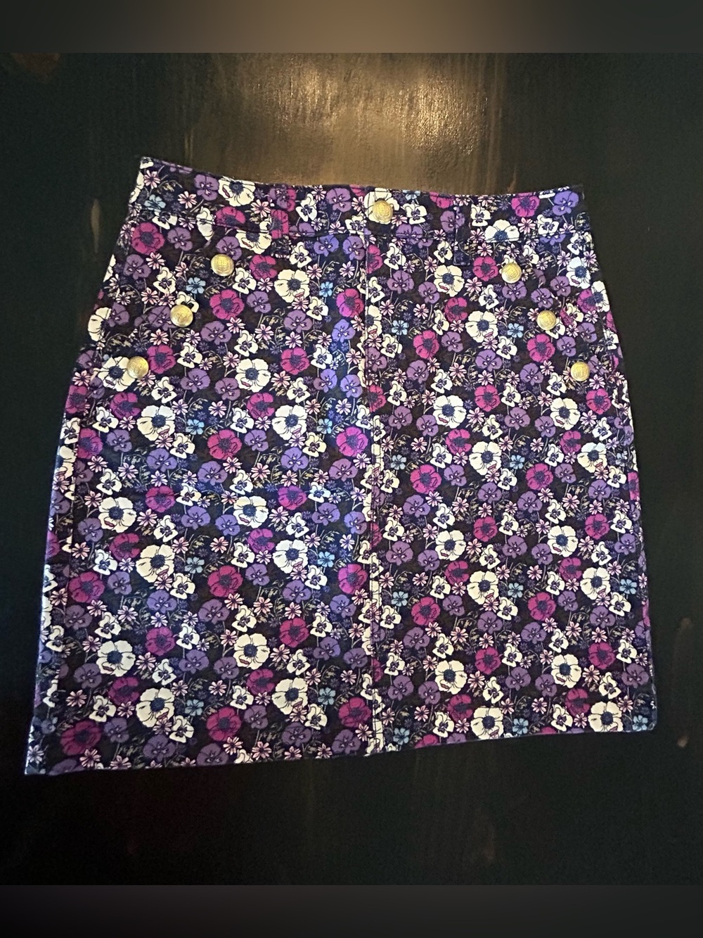Talbots Floral Denim Mini Skirt Front Zip Opening Side and Back Pockets Size 4